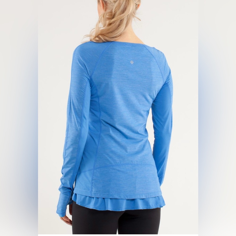 Lululemon women's long sleeve shirt 
lululemon athletica
Size: 6